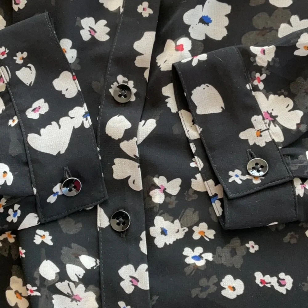 Cabi Delight Top - Picture 14 of 14